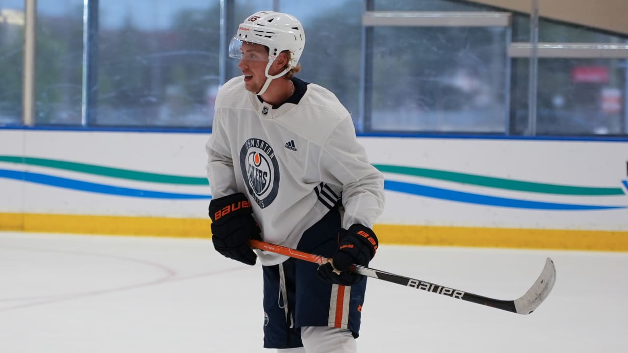 Oilers activate Yamamoto from IR, loan Holloway and Desharnais to AHL