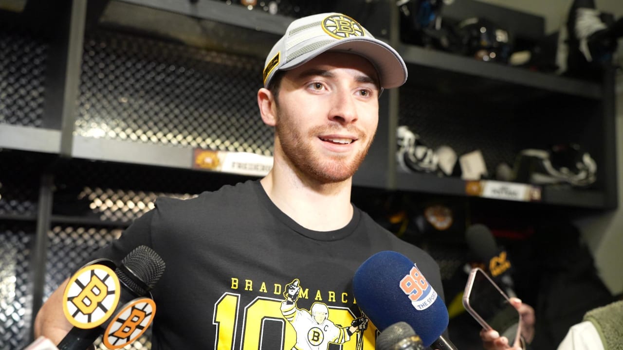 Locker Room Raw: Jeremy Swayman | Boston Bruins