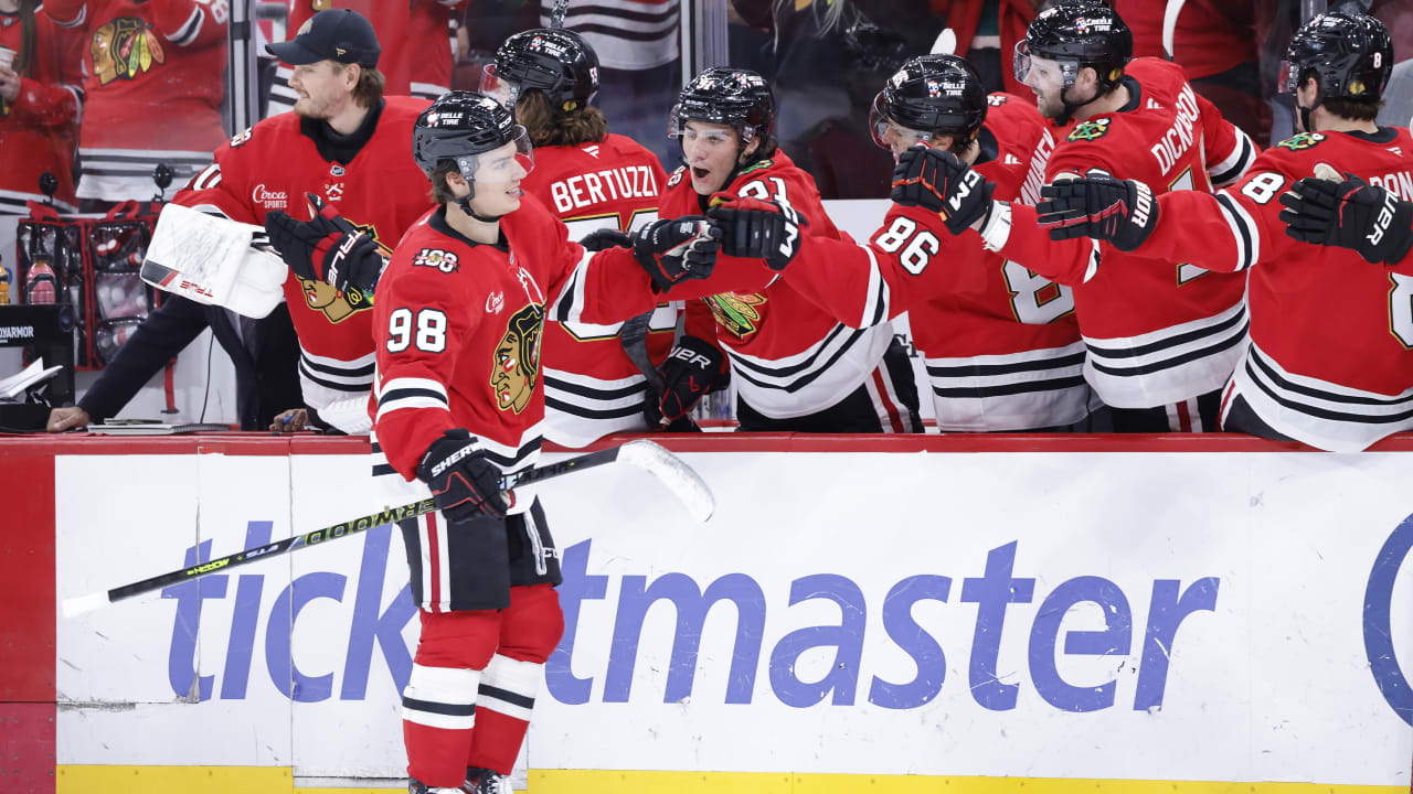 Bedard erzielt seinen ersten NHL-Hattrick