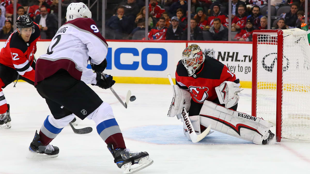 Devils score five straight goals to beat Avalanche, 5-3