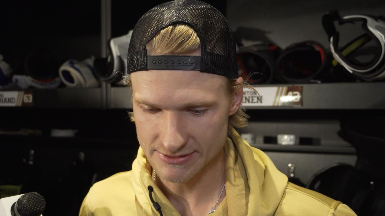 Locker Room Raw: Danton Heinen | Boston Bruins