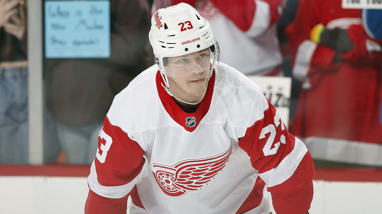 He wants the pressure': Lucas Raymond is built for the Red Wings