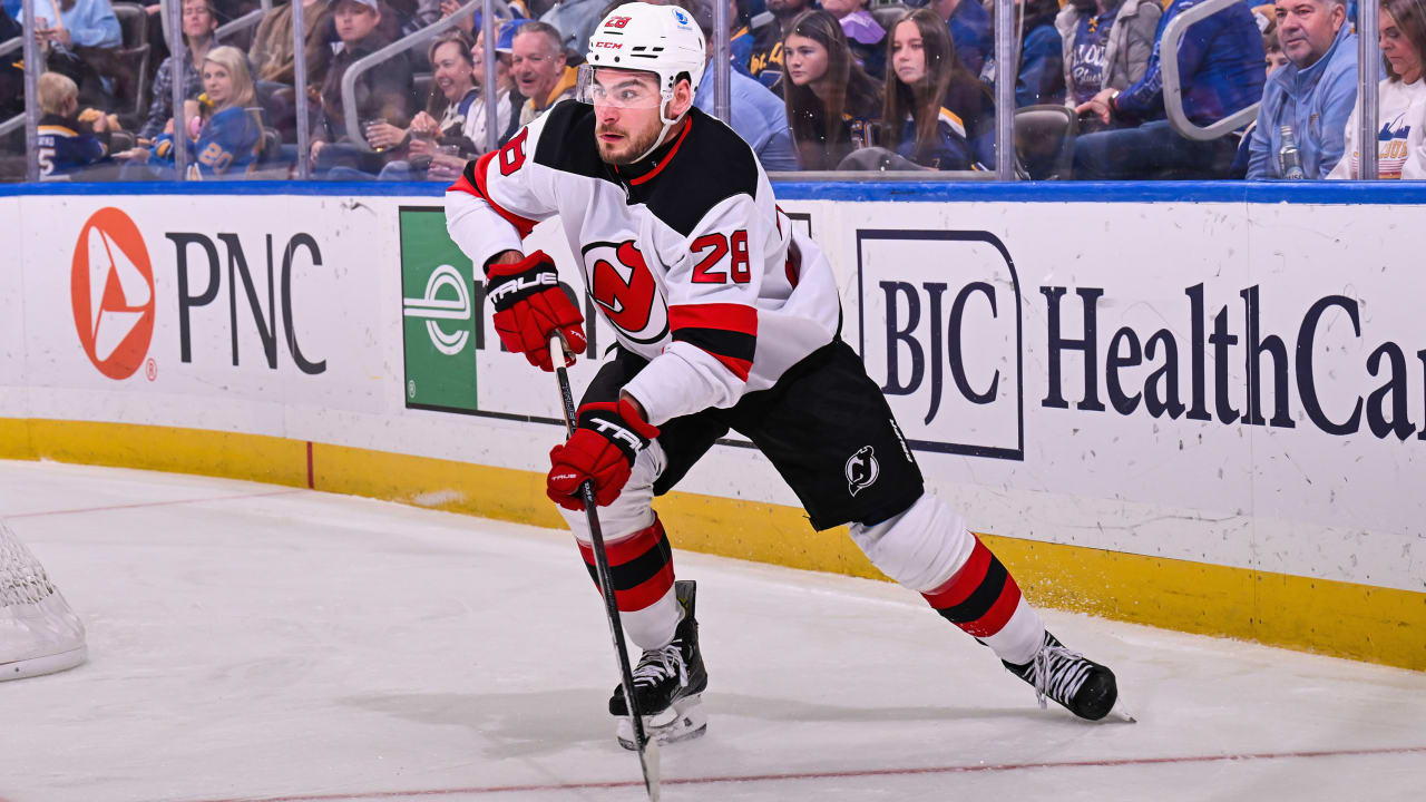 Markstrom makes 25 saves, Devils hold off Blues to end 5-game skid | NHL.com