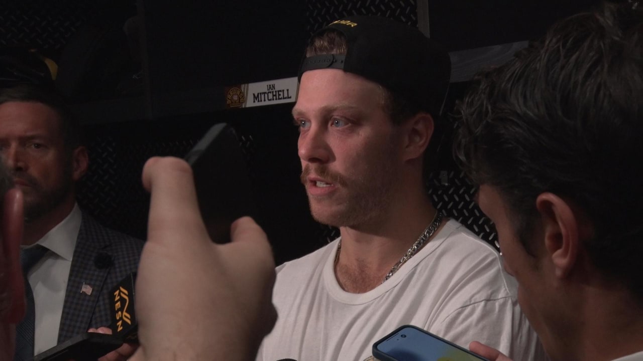 Locker Room Raw: Pastrnak | Boston Bruins