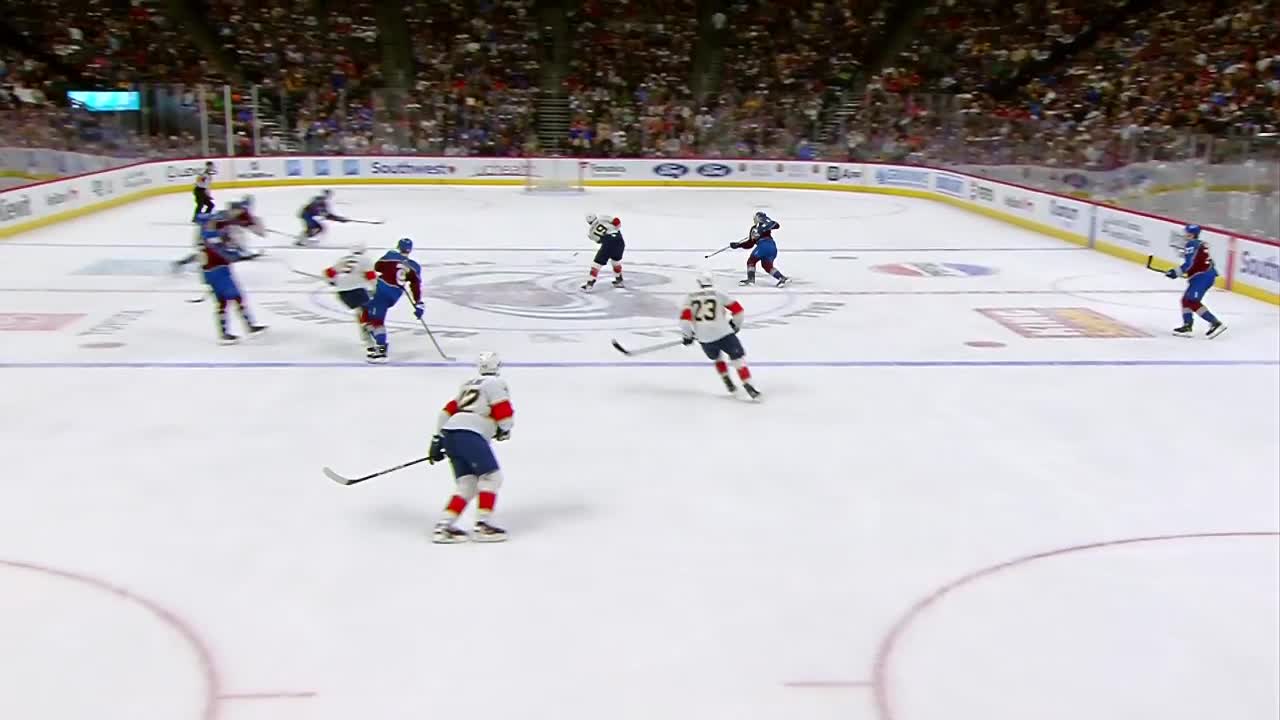 Tkachuk's 200th NHL goal