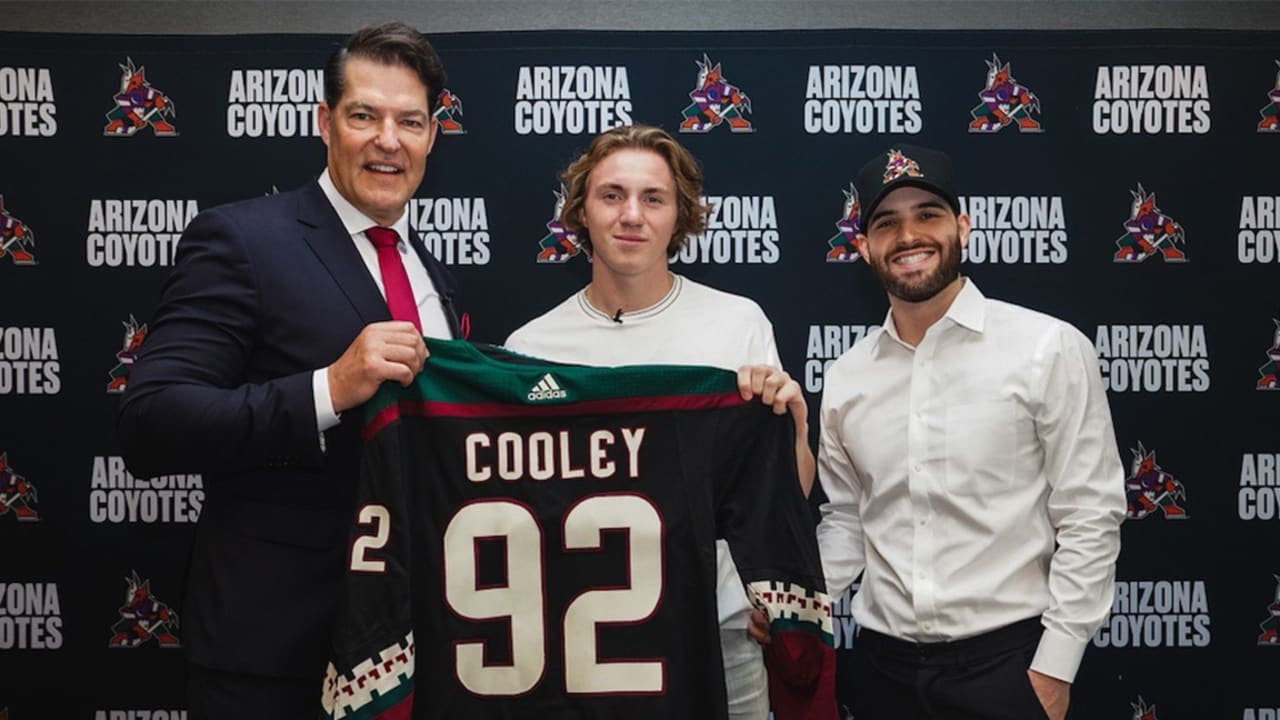 Coyotes' top pick Dylan Guenther learning from and living with