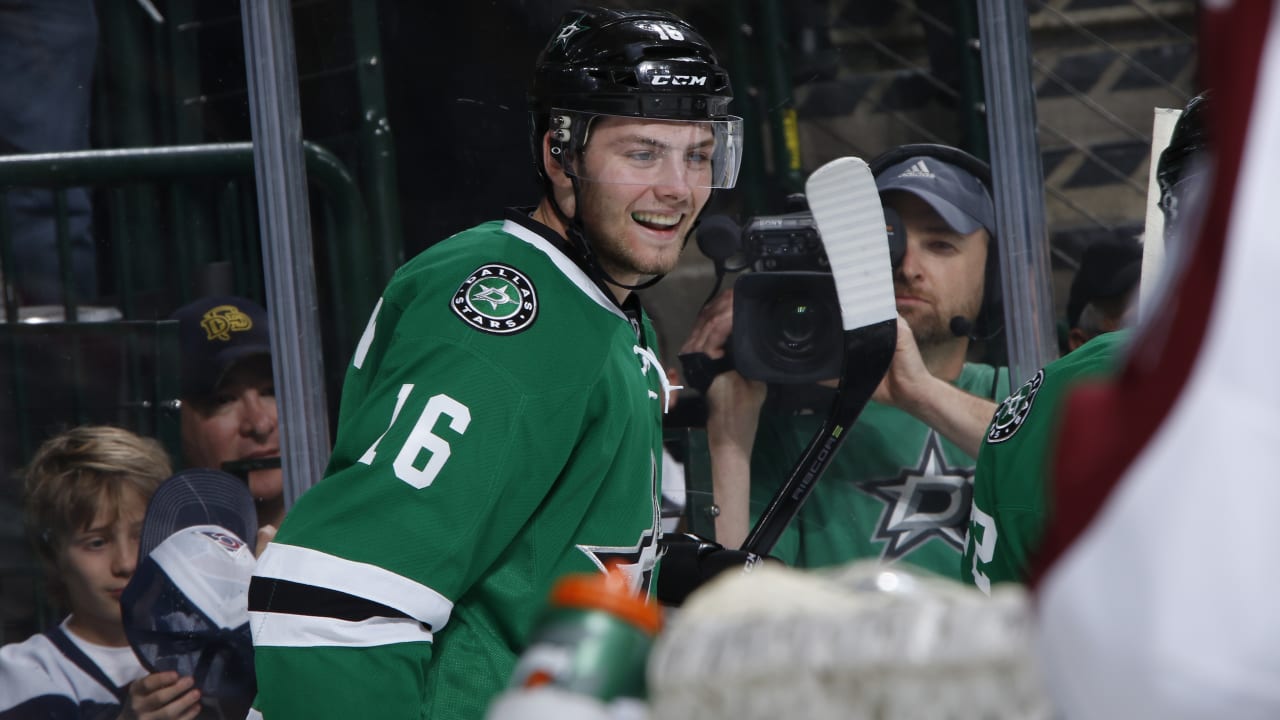 Stars' Jamie Benn should be a go against Chicago after missing two games  with wrist injury