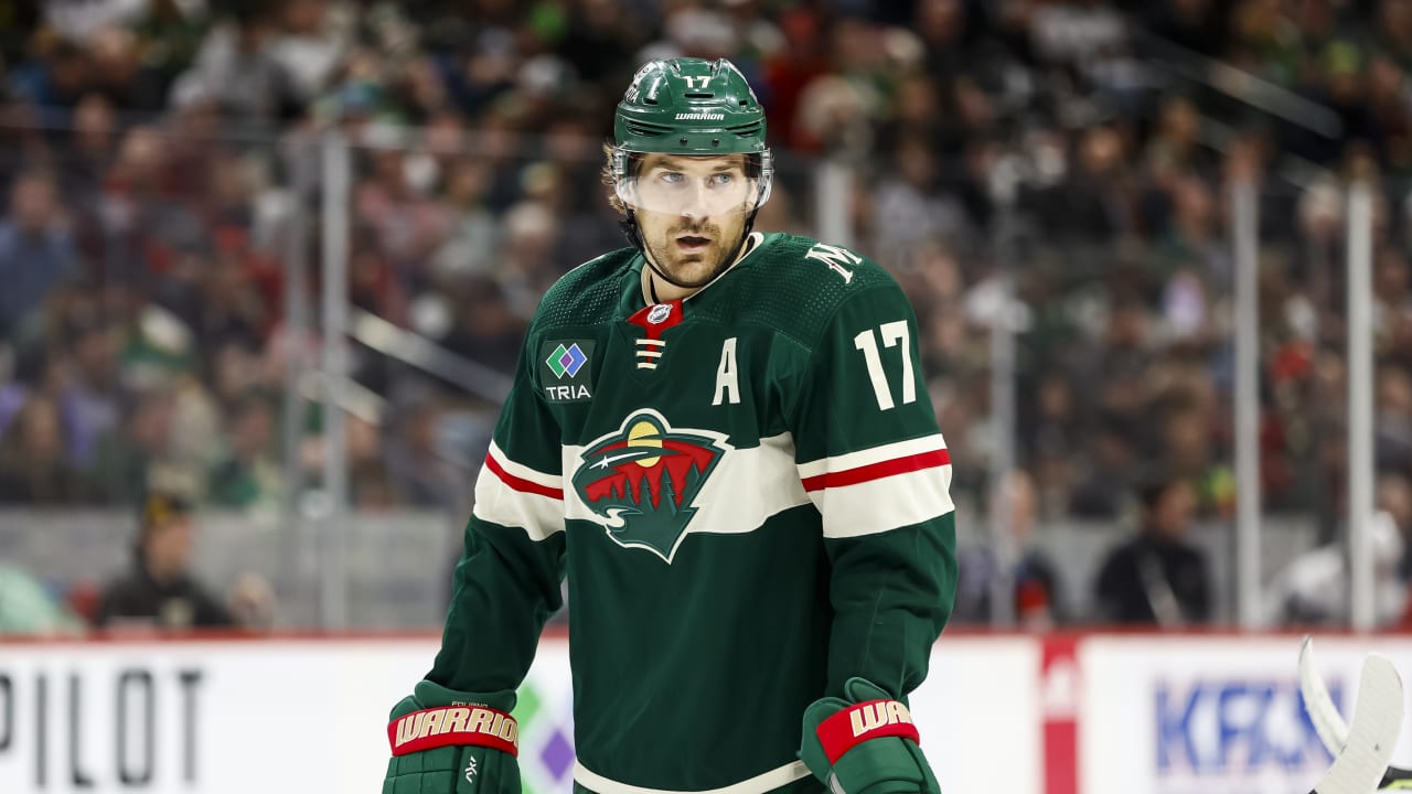 Foligno signs 4-year, $16 million contract with Wild NHL
