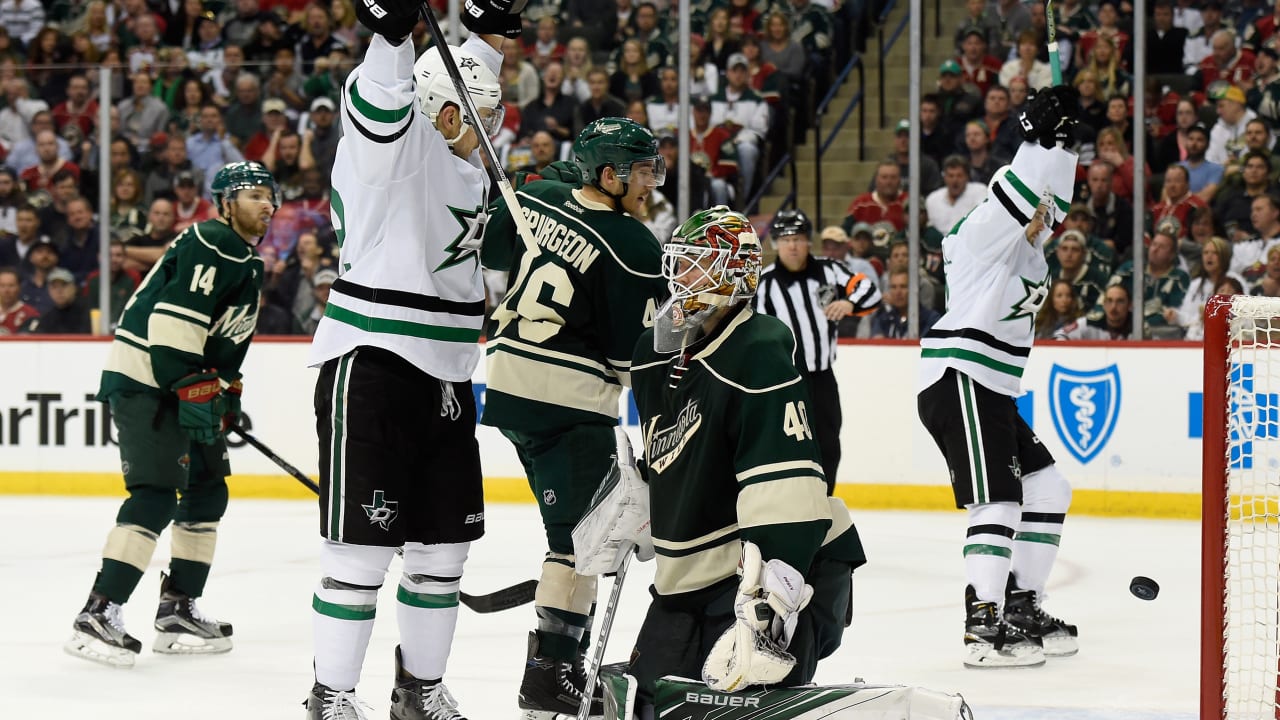 Benn's 2nd goal in OT pushes Dallas Stars past Lightning 3-2