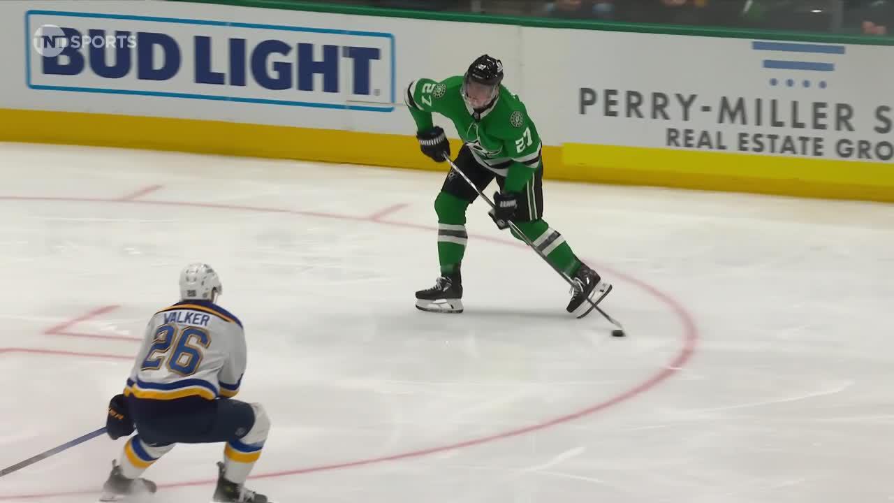 Vibrant Chi@stl: Nazar Scores Goal Against Joel Hofer Background for Desktop Vibrant Chi@stl: Nazar Scores Goal Against Joel Hofer Background for Desktop