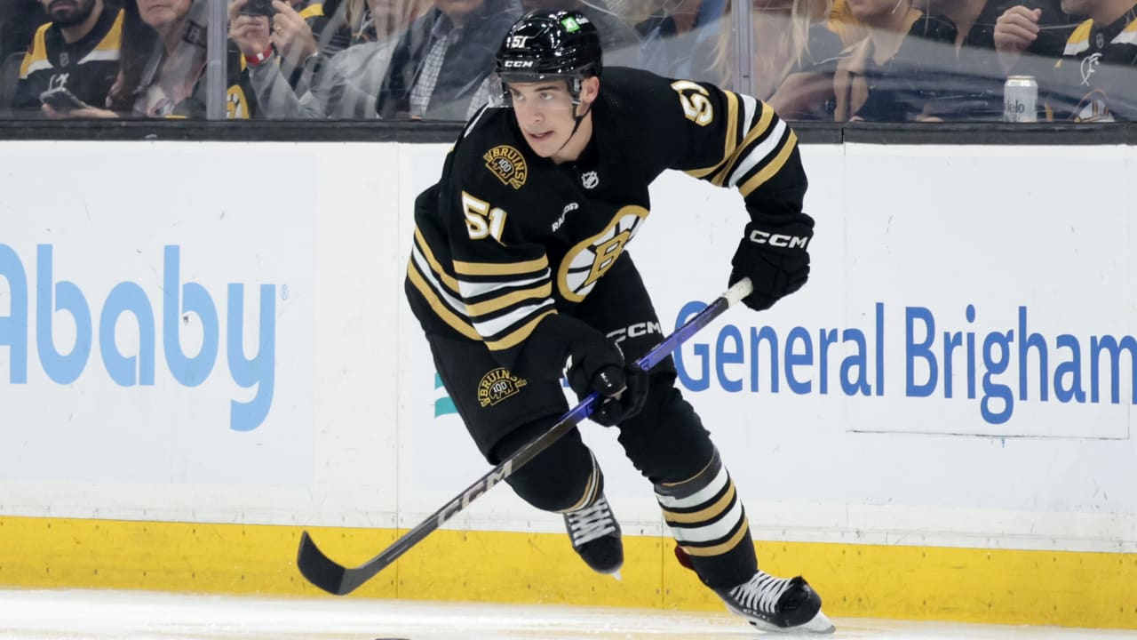 NHL Buzz: Poitras permanecerá con los Bruins y jugará el décimo partido de la NHL el jueves