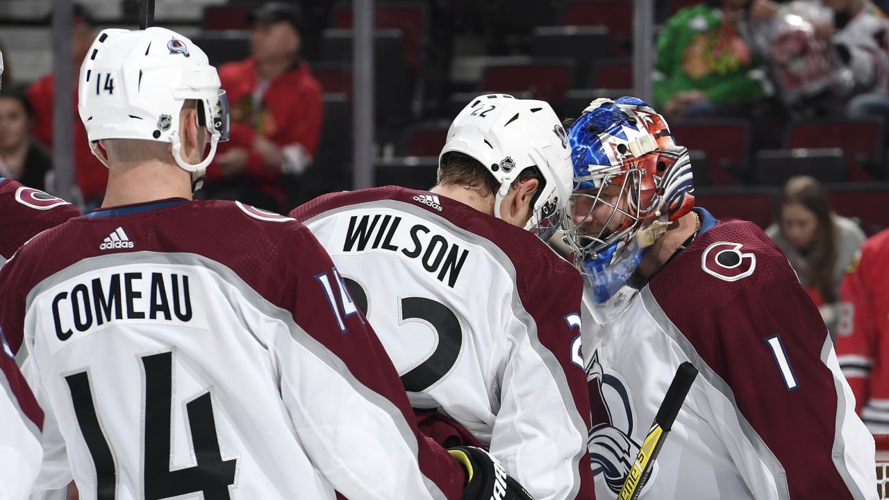 Blackhawks eliminated from playoff contention with loss to Avalanche