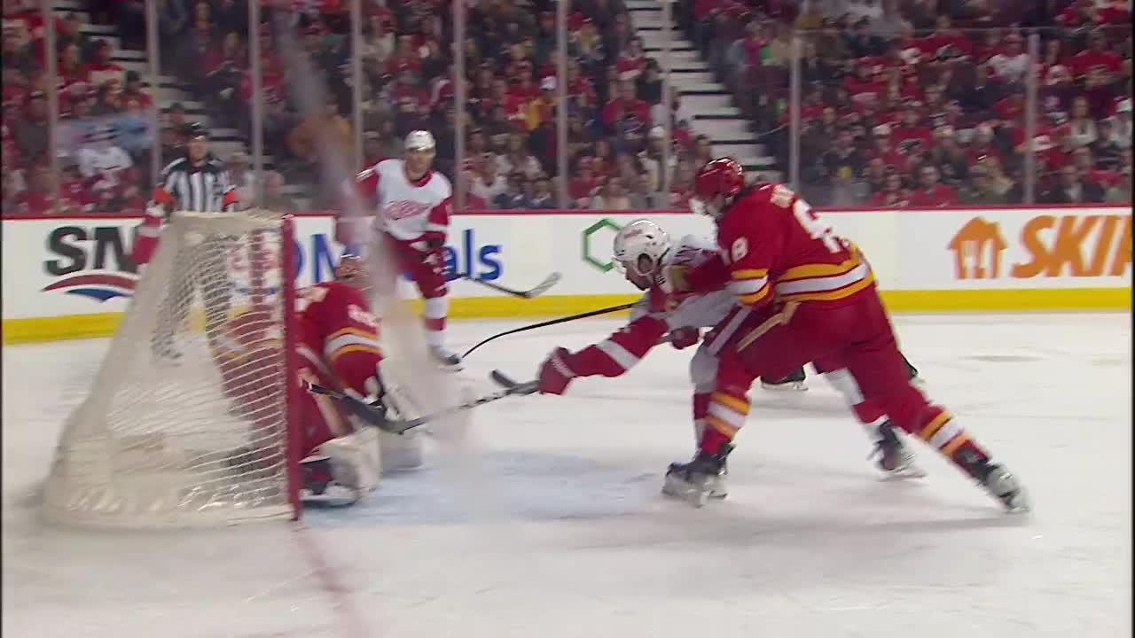 DETCGY Larkin scores goal against Jacob Markstrom