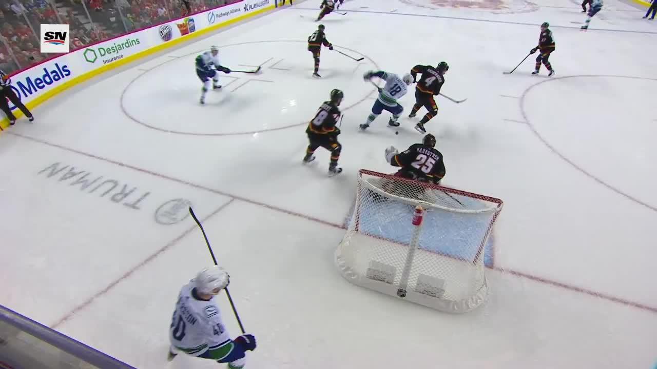 VANCGY Mikheyev scores goal against Jacob Markstrom