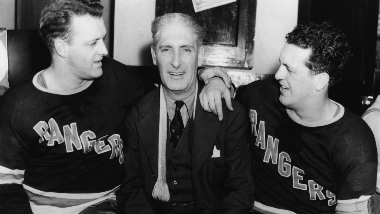 Nov. 16 Rangers defeat defending champion Maroons in NHL debut