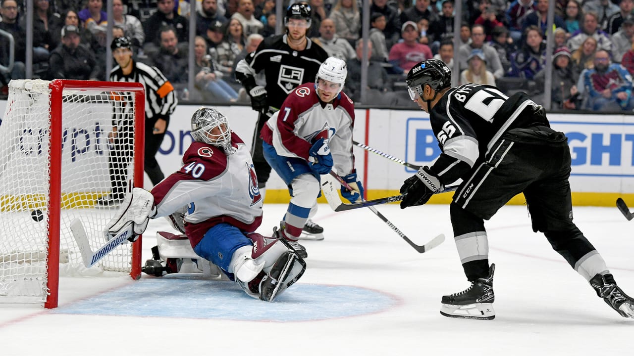 Kings blank Canadiens 4-0, set the NHL record with their 11th
