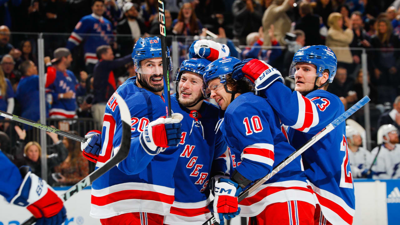 New York Rangers шайба