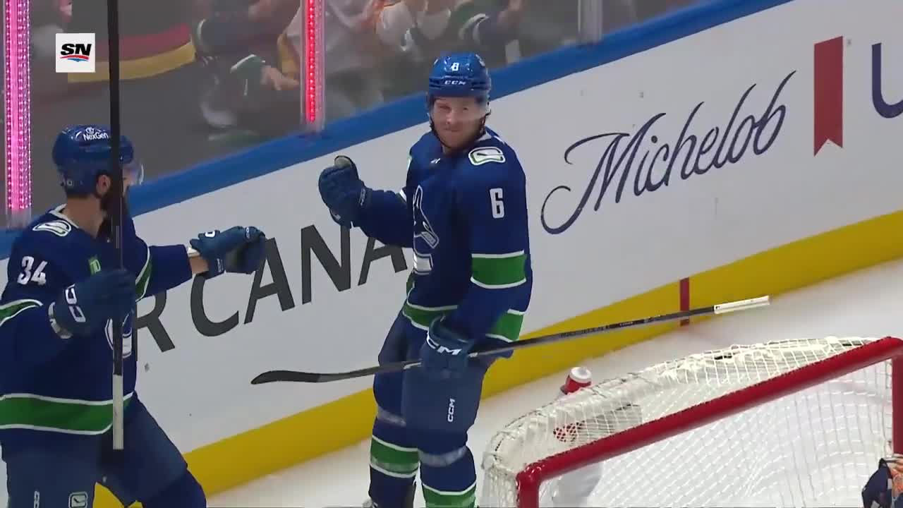 Boeser records fourth goal