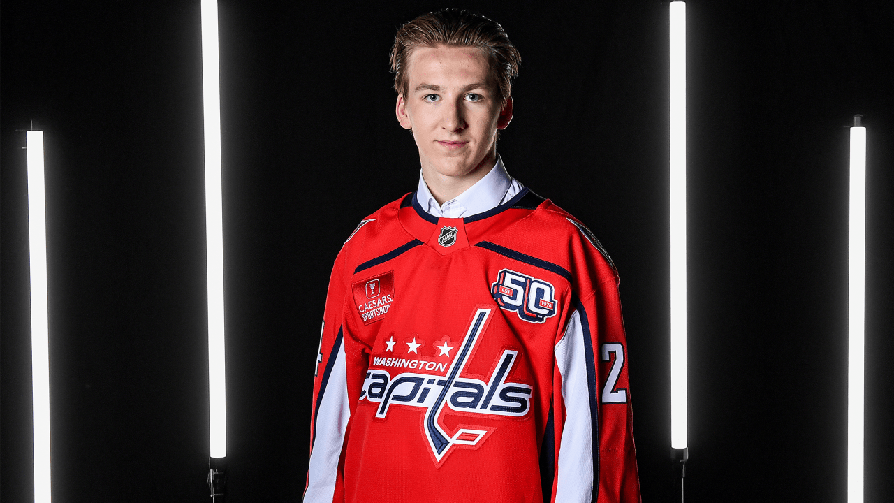 Hutson signs 3-year, entry-level contract with Capitals