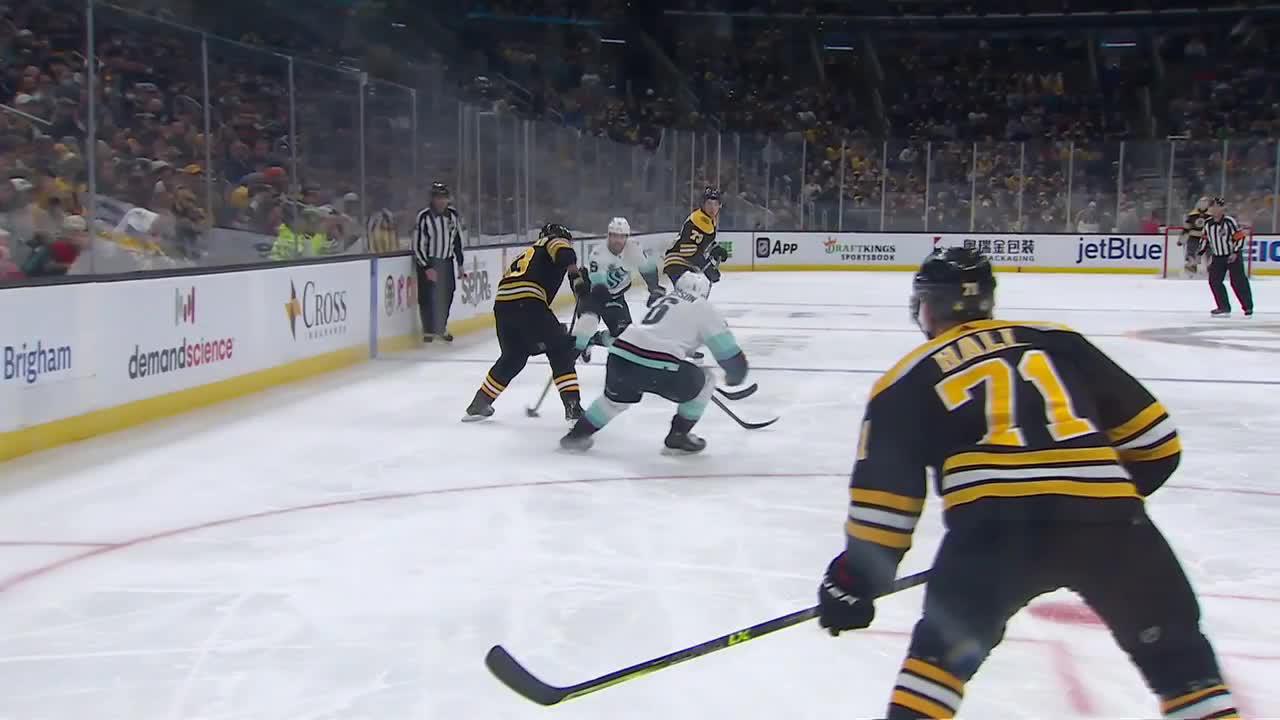 Пастрняк снова реализует лишнего | Boston Bruins