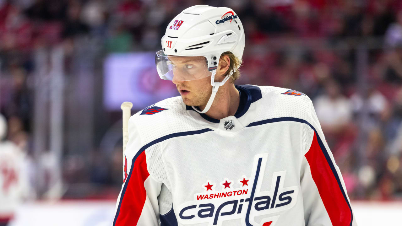 Sandin ställs mot Maple Leafs, Nylander