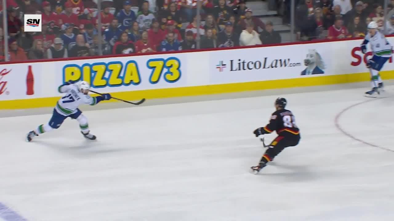 VANCGY Lafferty scores goal against Jacob Markstrom