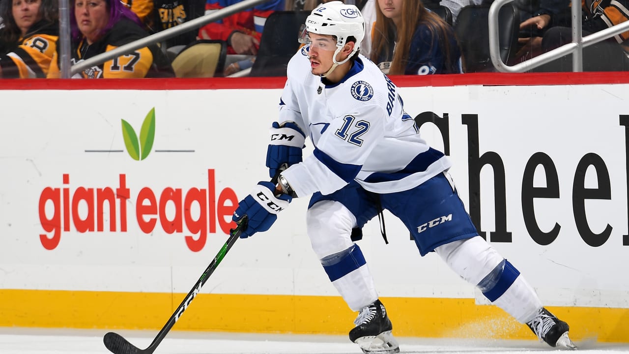 Lightning Re-signs Forward To Big Contract