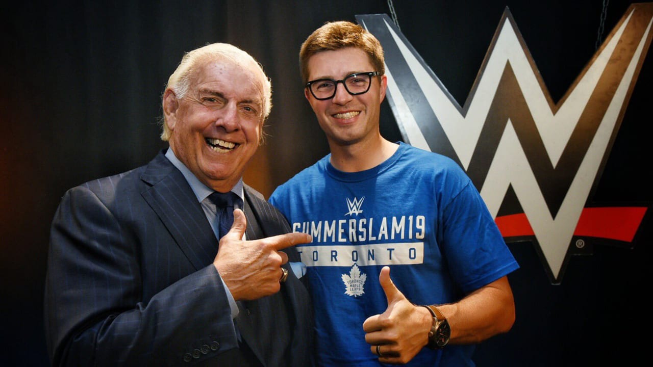 Maple Leafs GM Dubas meets wrestling legend Ric Flair at SummerSlam