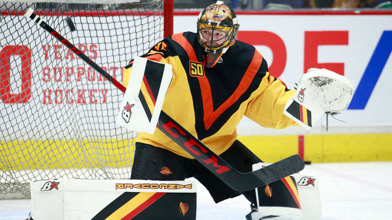 Canucks turn back clock with Flying V, Flying Skate jerseys on 80s Day ...