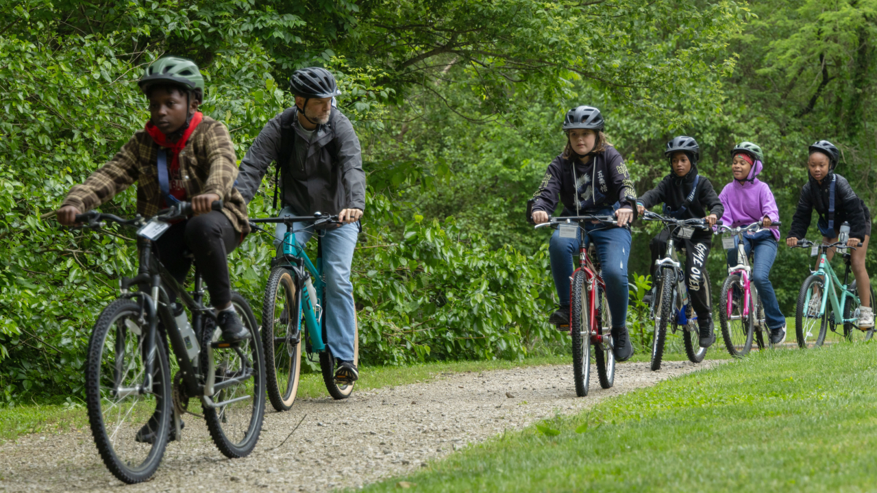 Elementary students enjoy the Great Bike Adventure | Columbus Blue Jackets