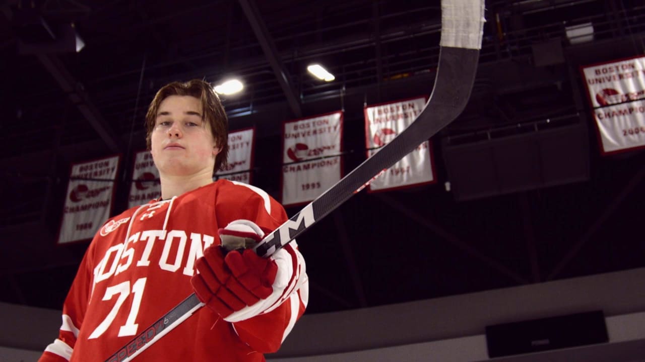 Macklin Celebrini Och BU Hockey | NHL.com/sv