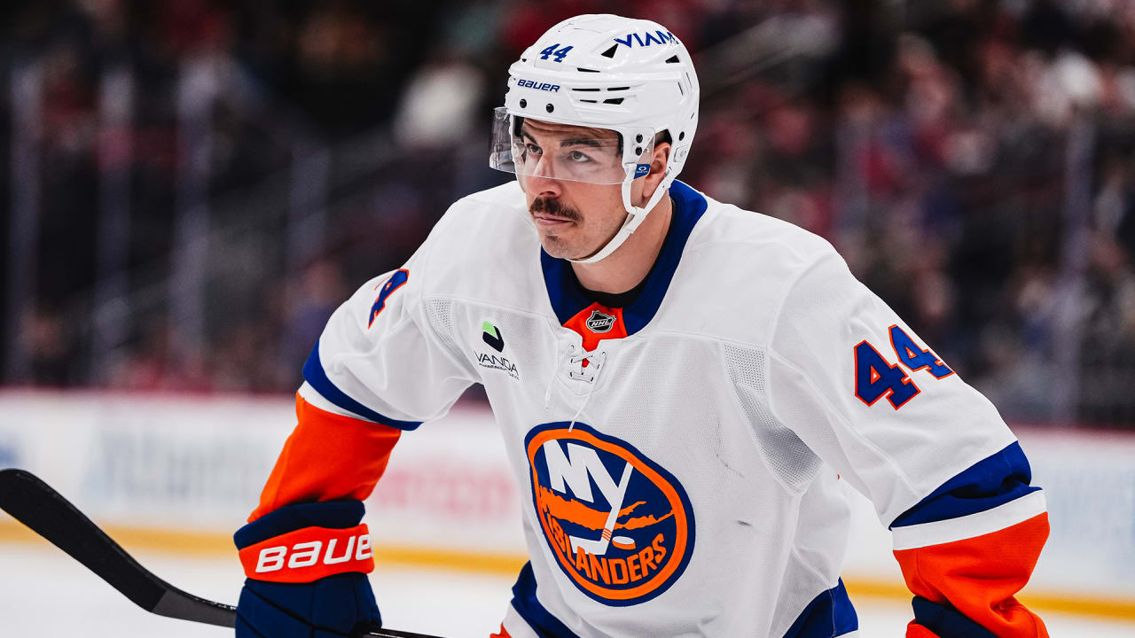 Pageau Thrilled to Extend With Isles: Long Island Feels Like Home