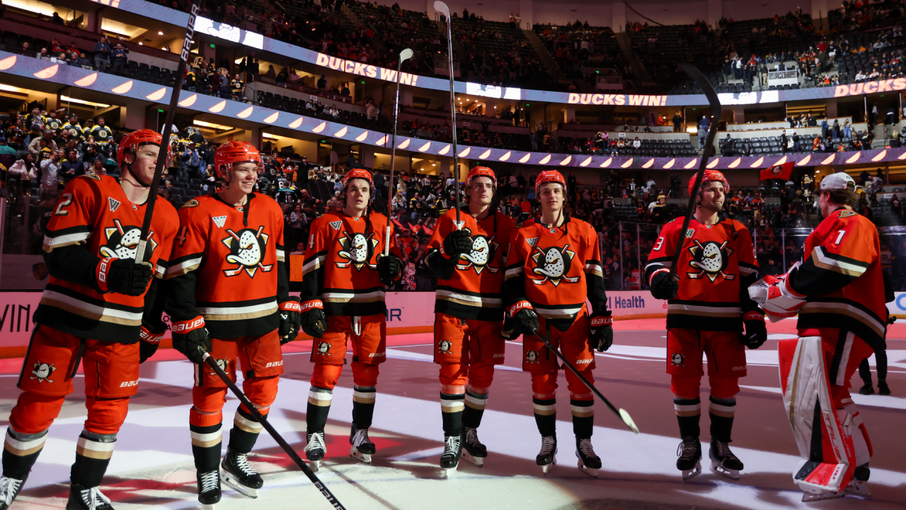 Highlights: Ducks Beat Bruins 6-2 | Anaheim Ducks