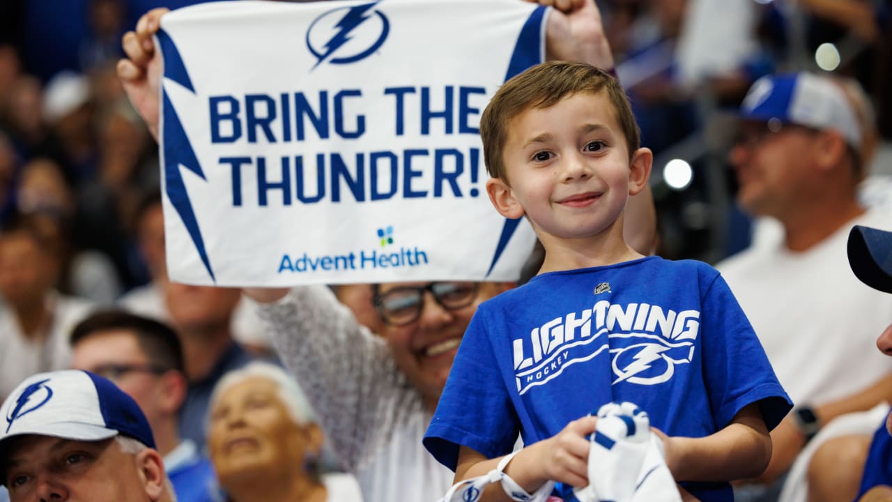 Tampa Bay Lightning Go BOLTS Team Fans T-shirt