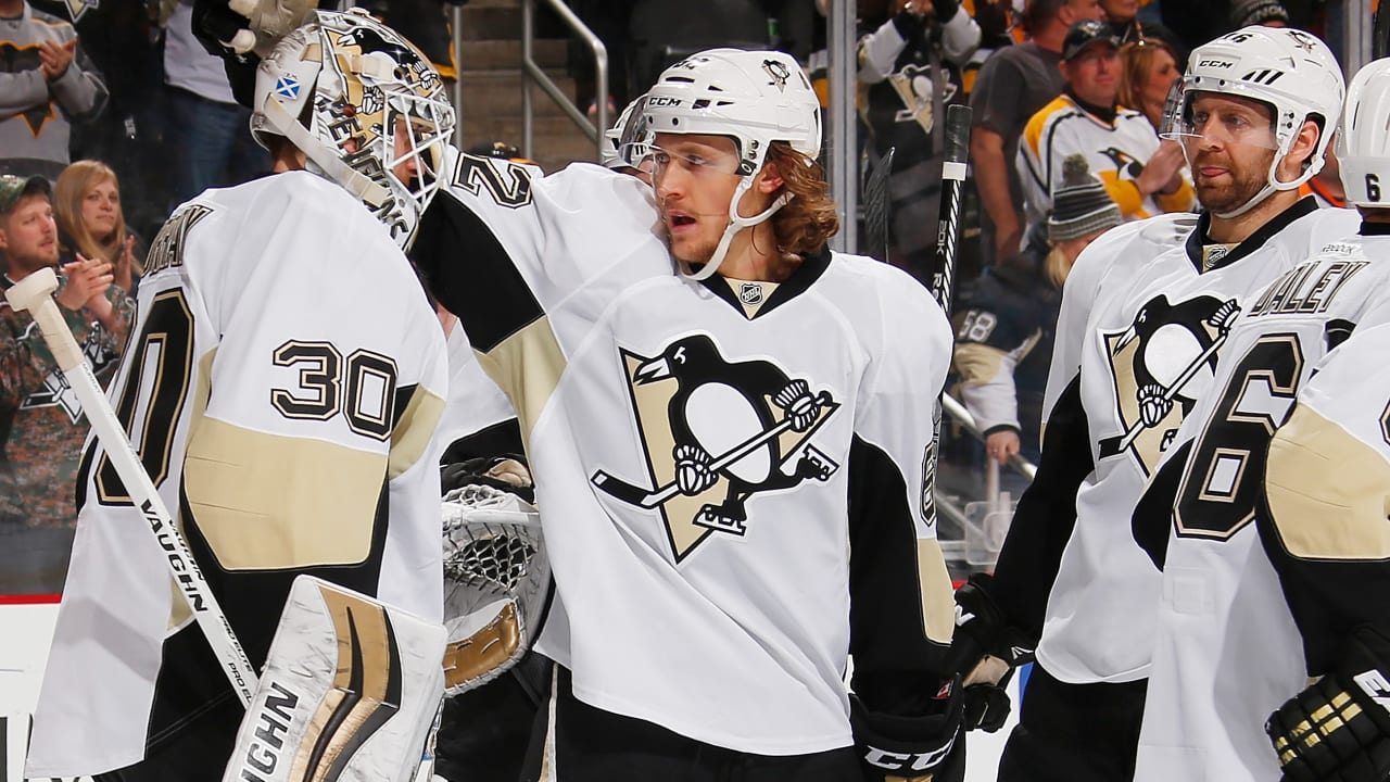 Penguins riding high, chasing homeice advantage