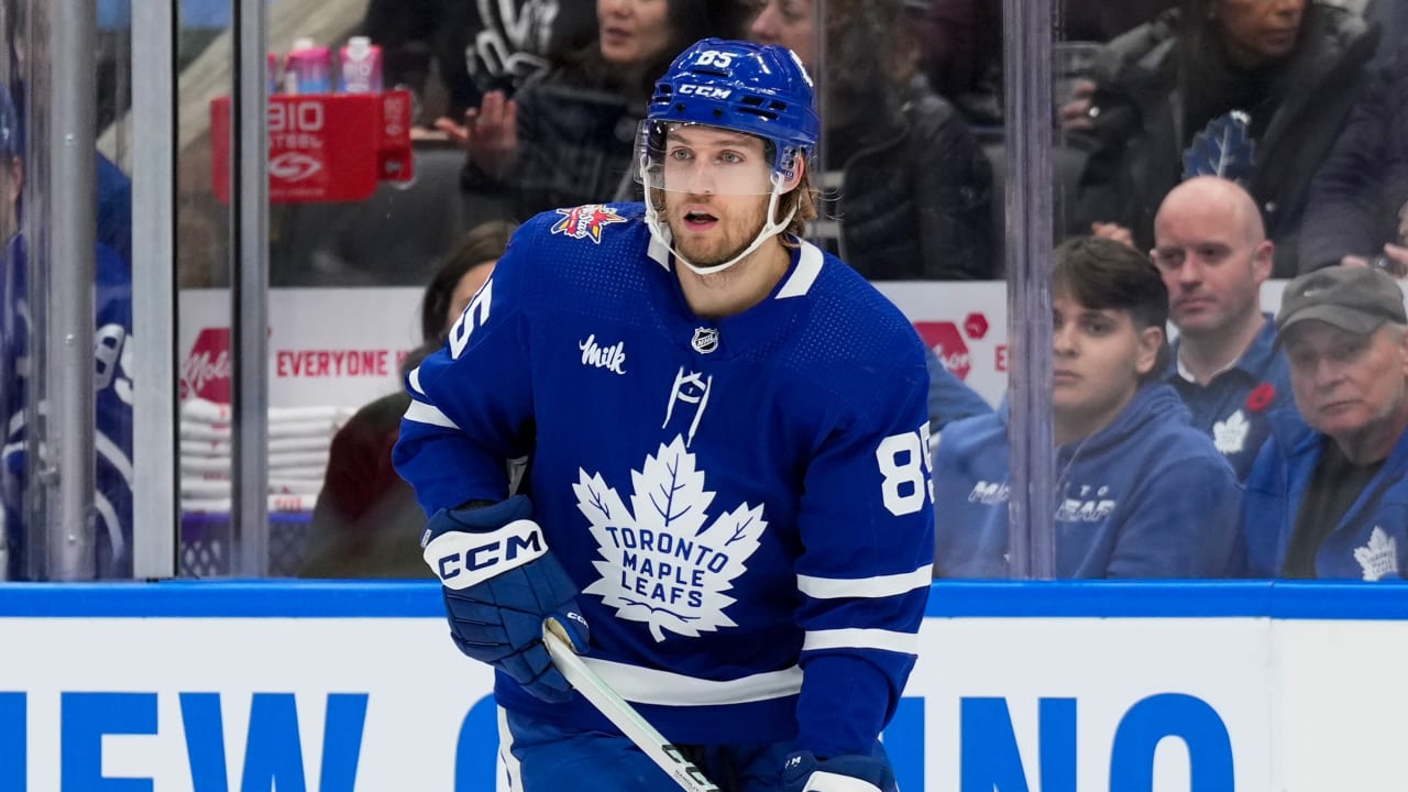 Lagesson Bekväm Med Toronto Inför Global Series | NHL.com/sv