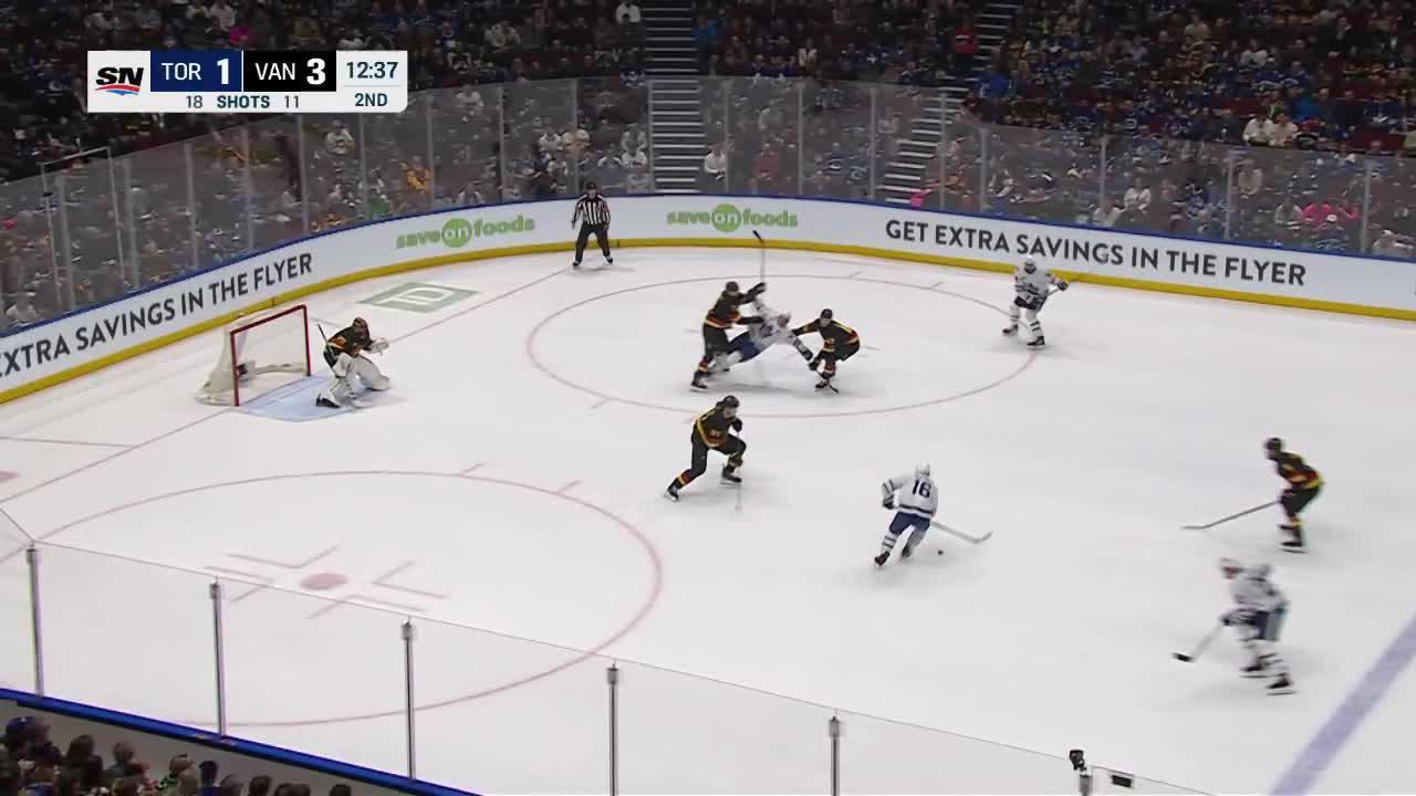 Jake McCabe with a Short Goal vs. Vancouver Canucks | NHL.com