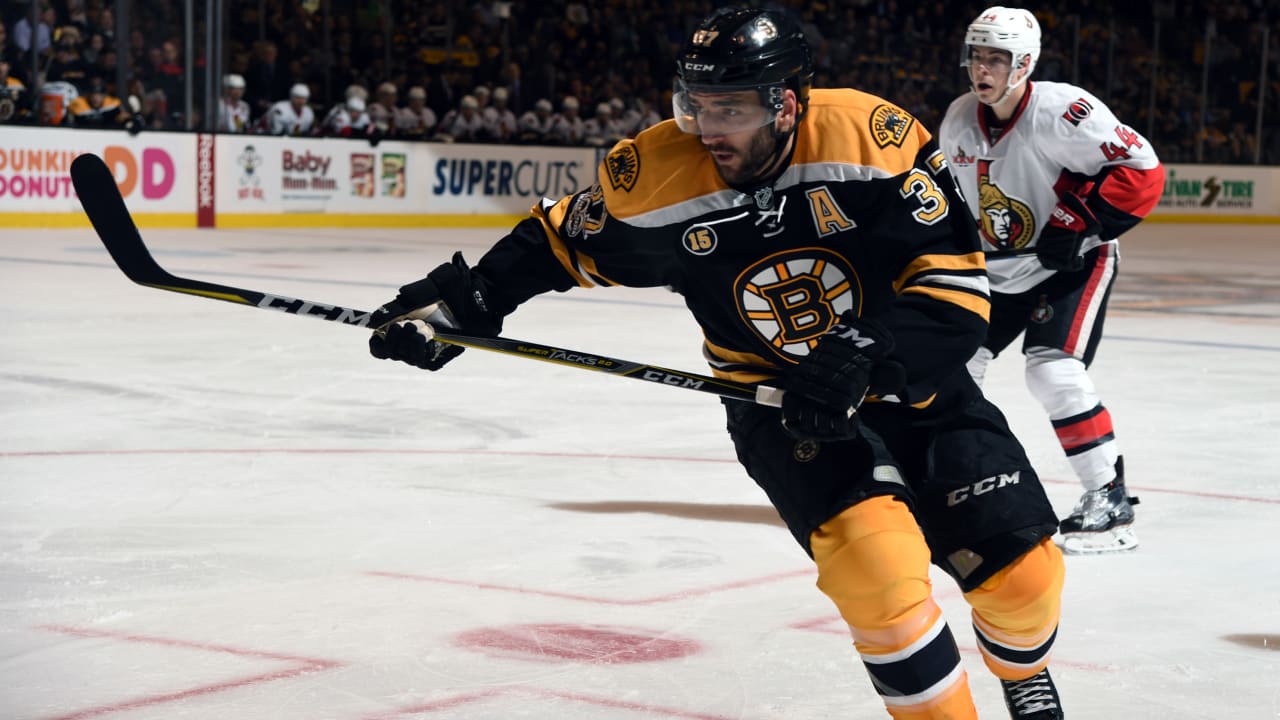 Zdeno Chara Takes Ice For Morning Skate, Game-Time Decision For Stanley Cup  Game 5 - CBS Boston
