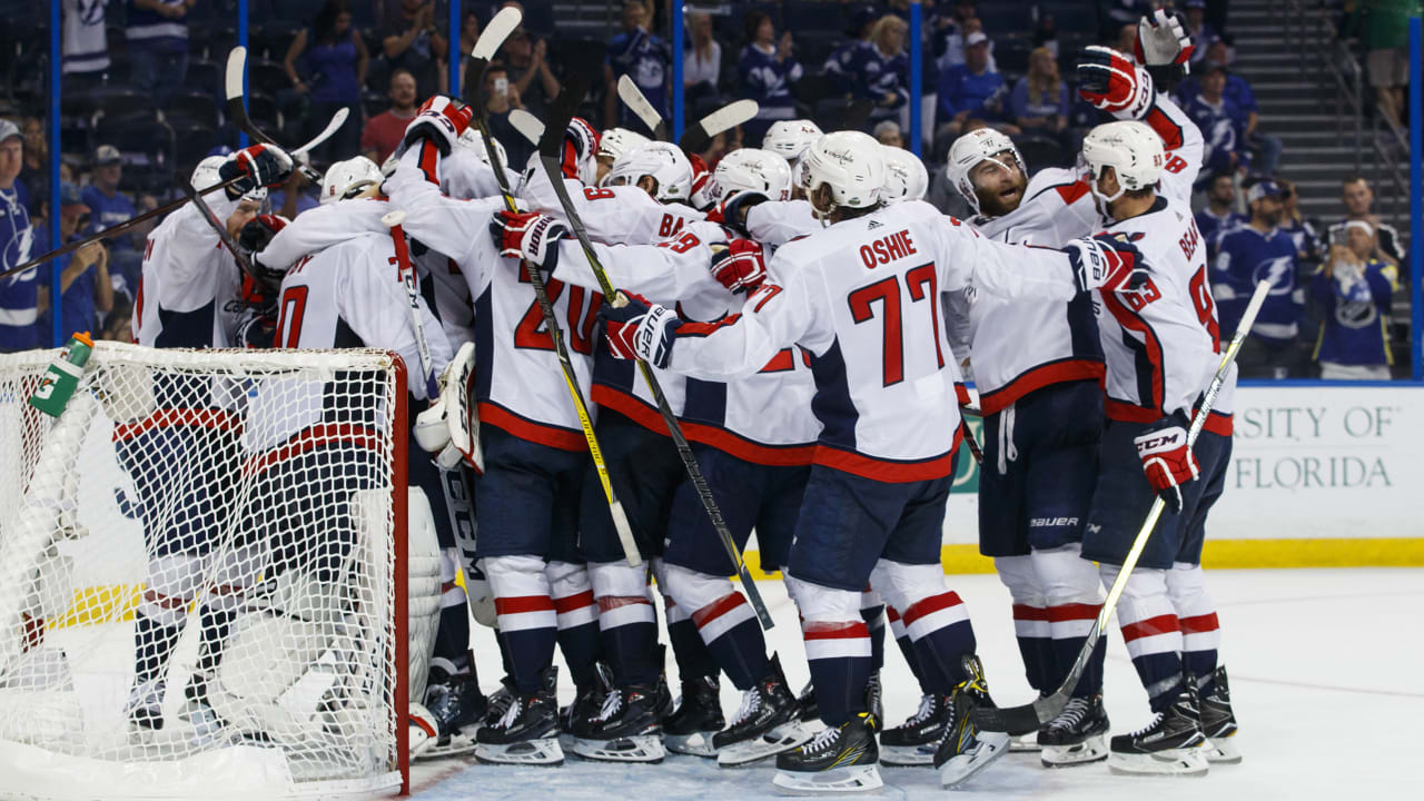 Fight breaks out during head shot review in Lightning-Capitals - ESPN