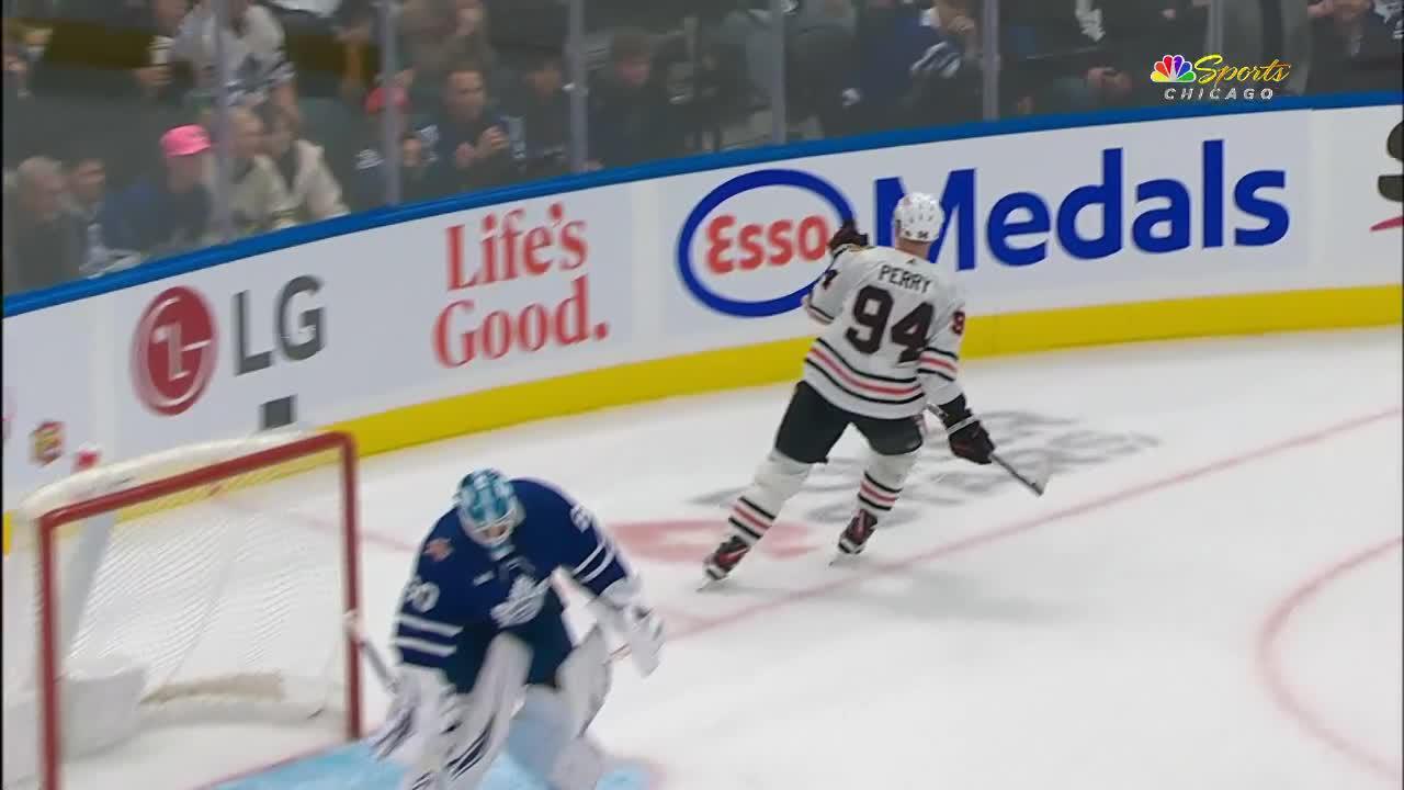 Corey Perry with a Goal vs. Toronto Maple Leafs | Chicago Blackhawks