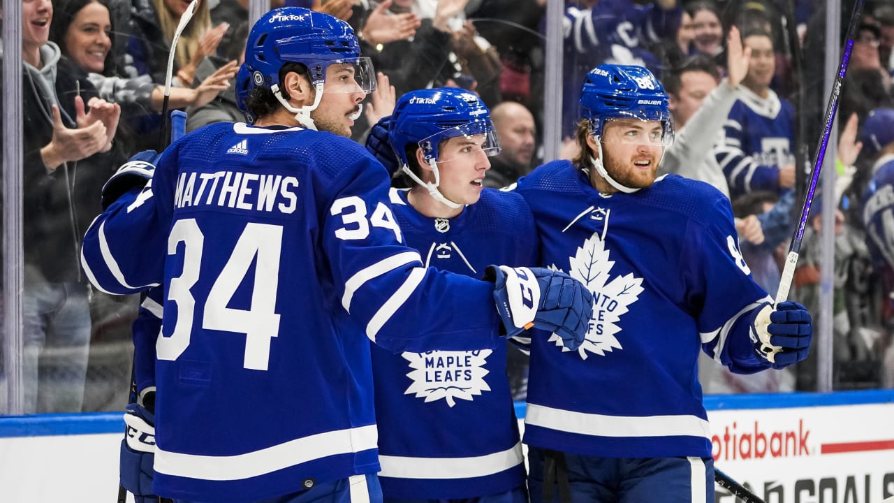 Robertson's 2-goal season debut leads Maple Leafs past Stars in