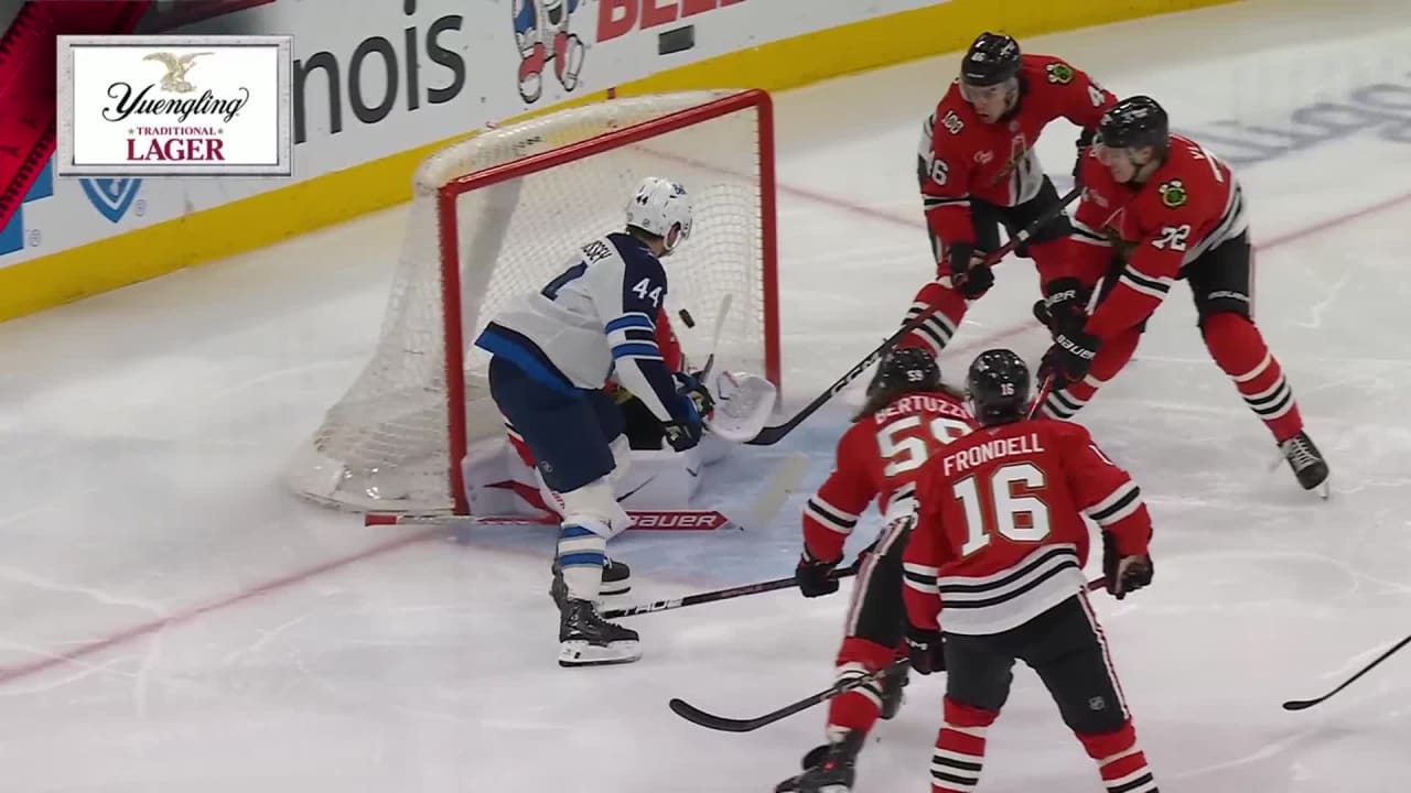 WPG@CHI: Morrissey scores goal against Spencer Knight | NHL.com