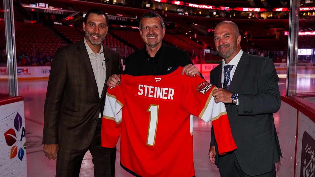 Formula 1 icon Guenther Steiner enjoys first NHL game with Panthers | Florida Panthers