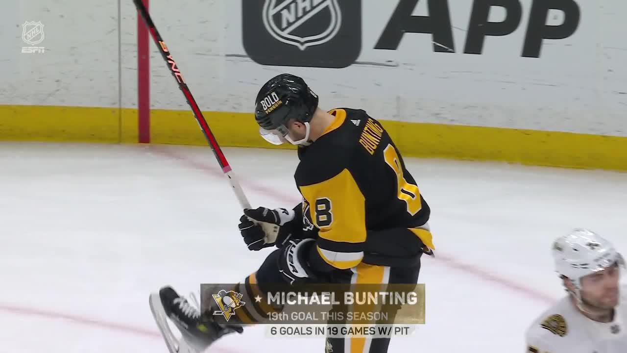 BOSPIT Bunting scores goal against Linus Ullmark