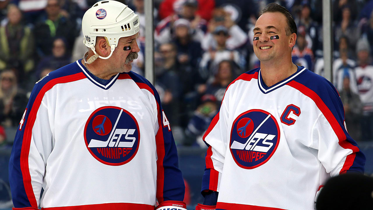 Winnipeg Jets Remember the WHA with New Heritage Classic Uniforms