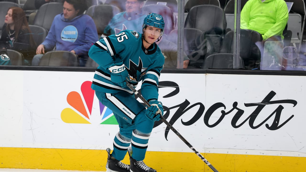 Sharks re-sign defenseman Shakir Mukhamadullin | San Jose Sharks