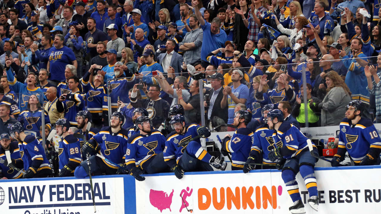 NHL : Saint-Louis remporte sa première Coupe Stanley