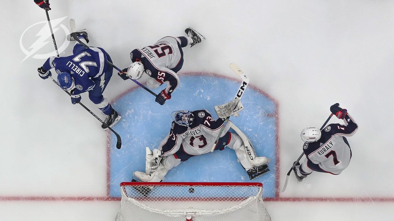 Cirelli grabs the rebound Tampa Bay Lightning