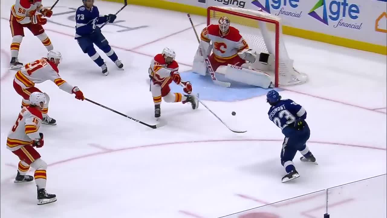CGYTBL Eyssimont scores goal against Jacob Markstrom