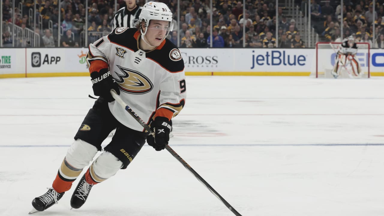 Ducks' No. 2 pick Leo Carlsson showing his stuff at development camp